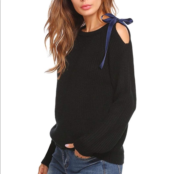 Sweaters - Cold Shoulder Knitted Sweater Long Sleeve Pullover